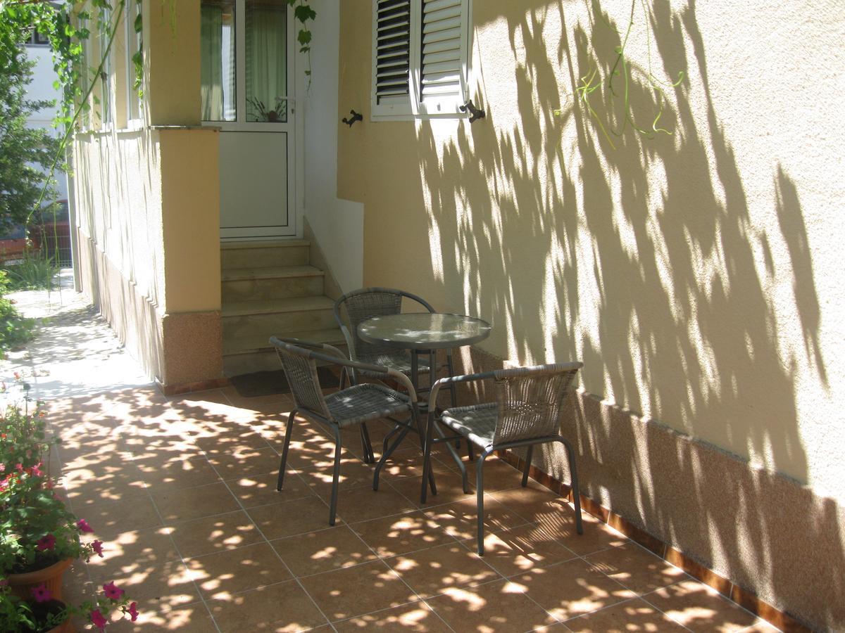 Apartments Radic Трогир Екстериор снимка